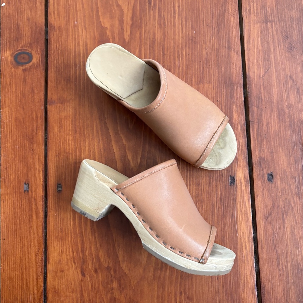 No. 6 Tan Leather Women's Clogs
